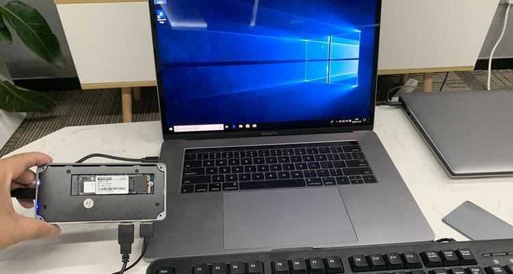 用新MBP安装Windows10的完美体验（轻松实现双系统，发挥新MBP的最大潜力）
