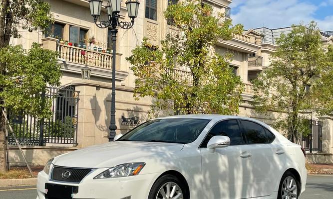 LS300IS（卓越性能和便携性的完美结合）