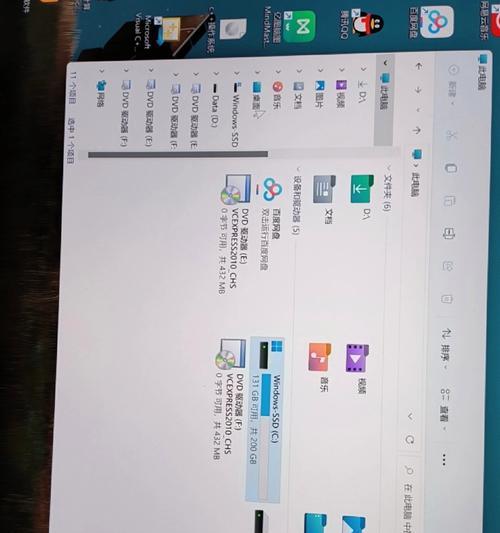 电脑出现多个DVD弹出错误的解决方法（解决电脑DVD弹出错误的简易指南）